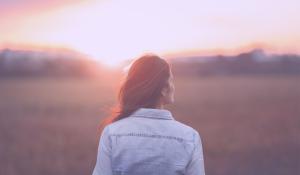 Supporting Survivors Navigate Experiences of Suicidality and Mental Health Coercion: A Guide for Helpline Advocates to Respond